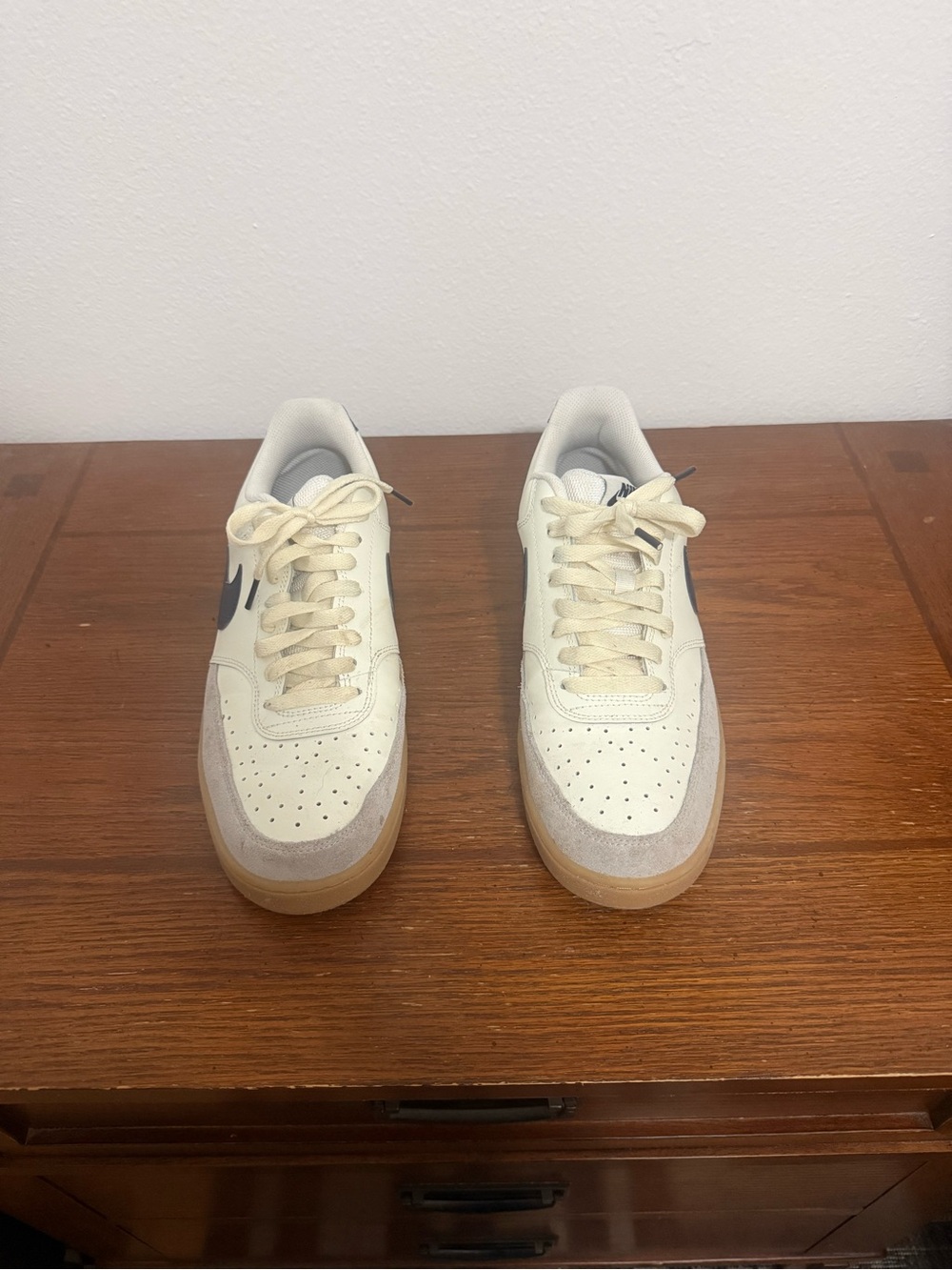 Men's White and Navy Nike